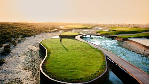 Al Zorah Golf Club on golfikoni Jack Nicklausin suunnittelutoimiston mestariteos.