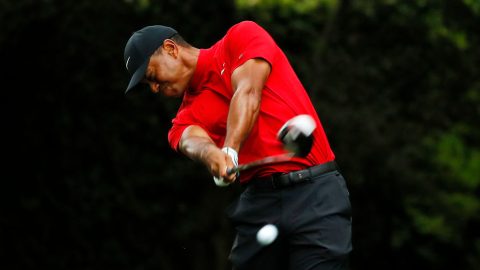 Tiger Woods saavutti Mastersin viidennnen voiton ja 15:n majorien ykköstilansa sunnuntaina.