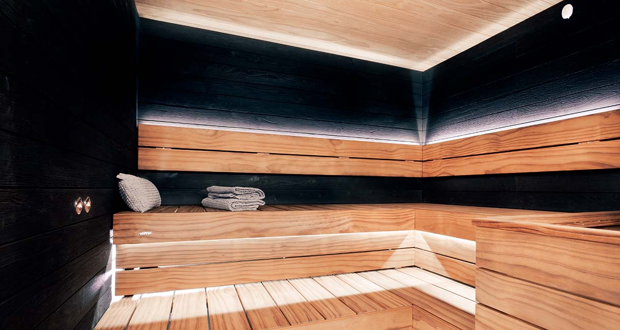 Pickala on uusinut päärakennuksen kylpytilat. Design-saunat on suunnitellut ja toimittanut Harvia.