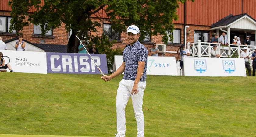 Oliver Lindell osallistui koronakaudella 2020 myös Finnish Tourin kilpailuihin. Vuonna 2016 hän sijoittui Nordic Leaguen rankingissa toiseksi.