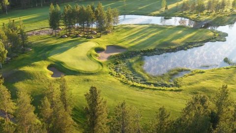 Oulun Golfin molemmat kentät on suunnitellut Ronald Fream