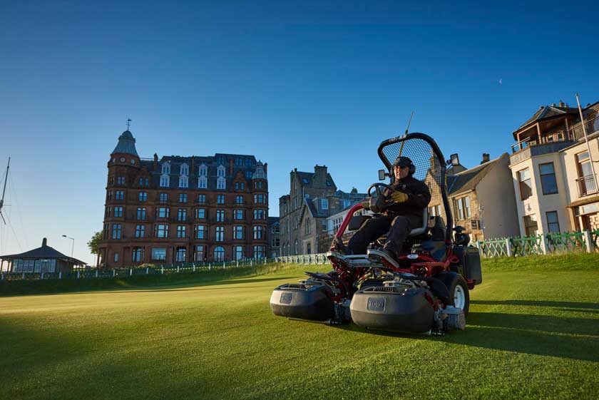 St.Andrewsin Old Course on  Skotlannin yli tuhannen golfkentän tavoin suljettuna koronaviruksen johdosta