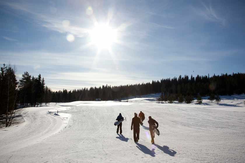 Kauden ensimmäiset talvikentän pelaajat ovat Rovaniemellä jo kierroksillaan