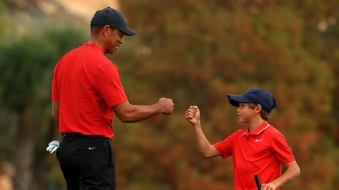 Charlie ja Tiger Woods osallistuivat joulukuussa 2020  Floridassa tähtipelaajien ja heidän jälkikasvunsa isä & poika -kilpailuun