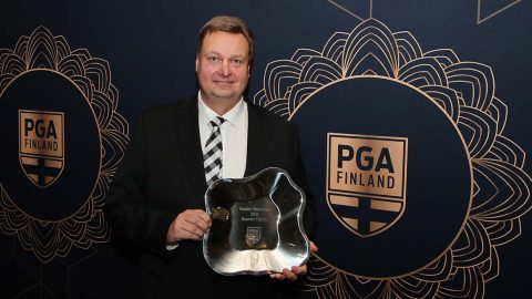 Päävalmentaja Timo Karvinen kävi hakemassa GoGolf Lounge -konseptille myönnetyn PGA Suomi -palkinnon. Hänet valittiin myös Vuoden valmentajaksi vuonna 2020. Tämäkin palkinto jaettiin viime torstaina