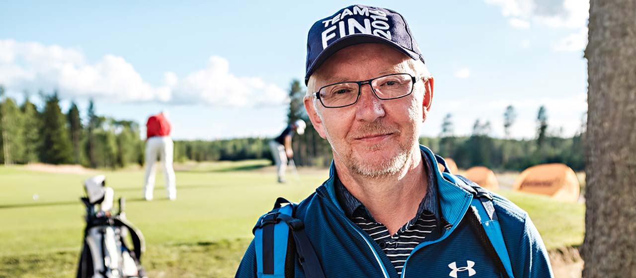 Kimmo Yli-Jaskari vastaa Olympiakomiteassa golfista.