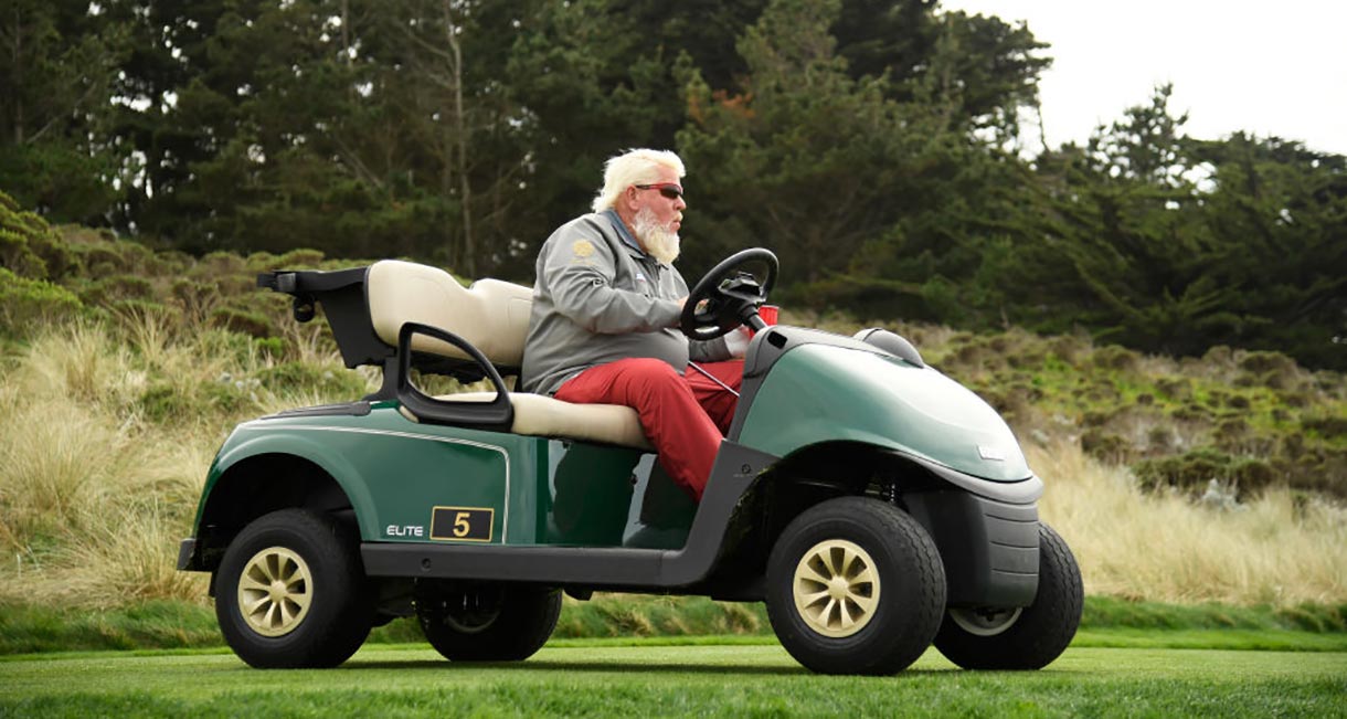 John Daly käyttäisi myös kilpailuissa aina golfautoa