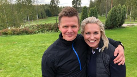 Mika Saukkonen ja Mervi Kallio järjestivät MTV Sportsin huumorin kyllästämät golfkisat Kullossa