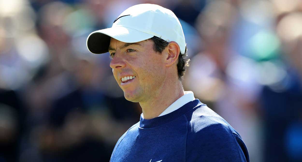 Rory McIlroy on jälleen golfin maailmanlistan ykkönen.