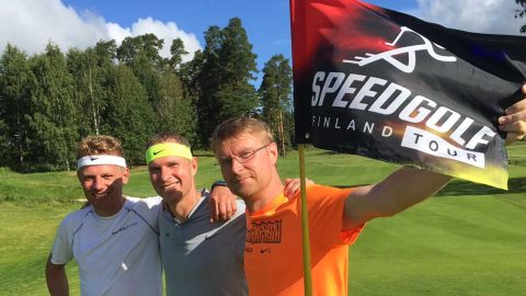 Speedgolfin ensimmäisten SM-kilpailujen mitalikolmikko: Jari Pitkälä